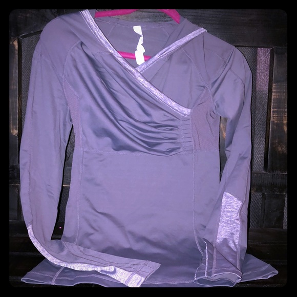 Lululemon sz 4 - Picture 1 of 2